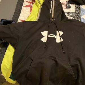 Under Armour sweatshirt men’s size XXL black with white under Armour logo